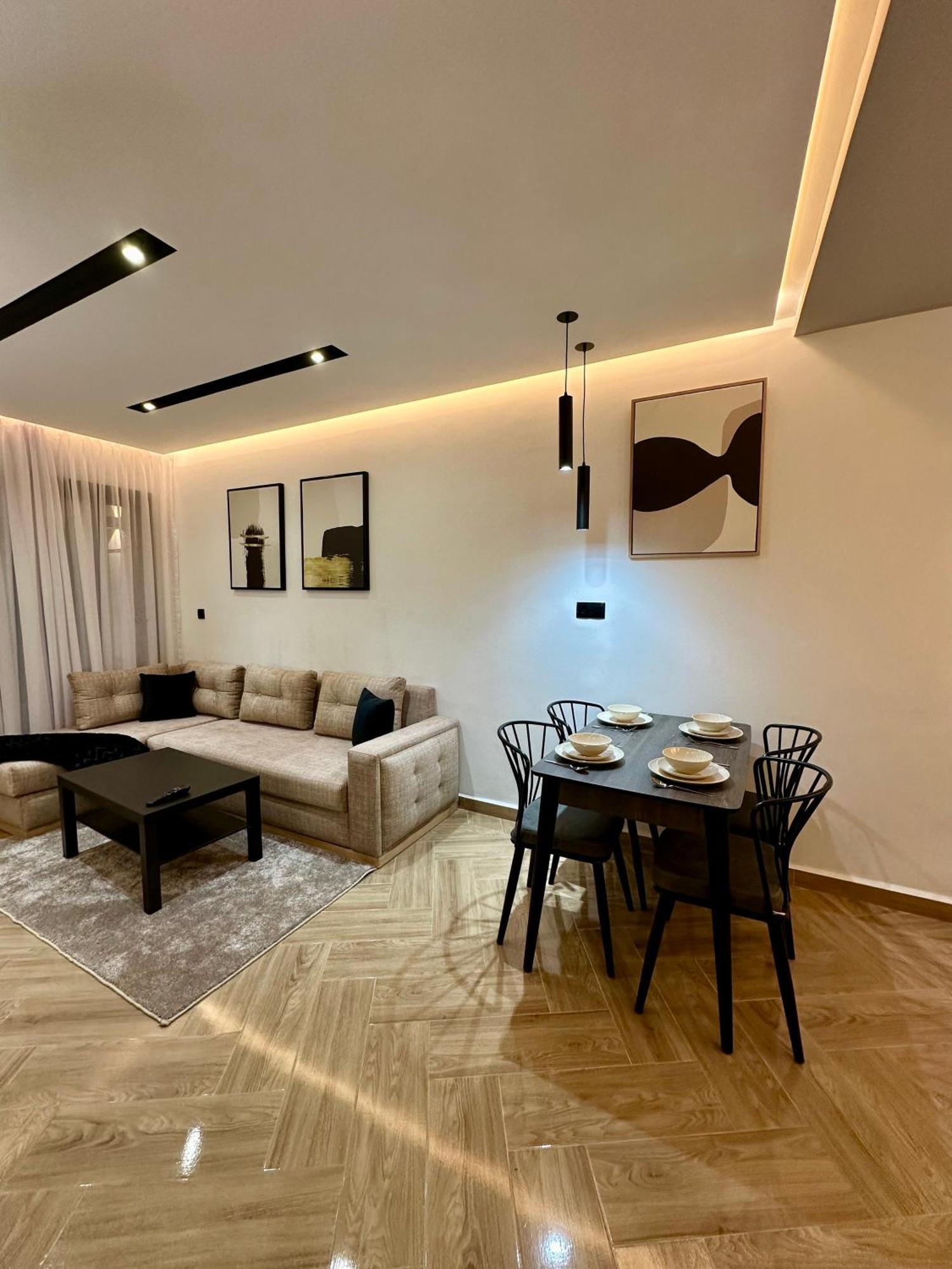 Centrico 2 Tanger Idrissia Apartment ภายนอก รูปภาพ